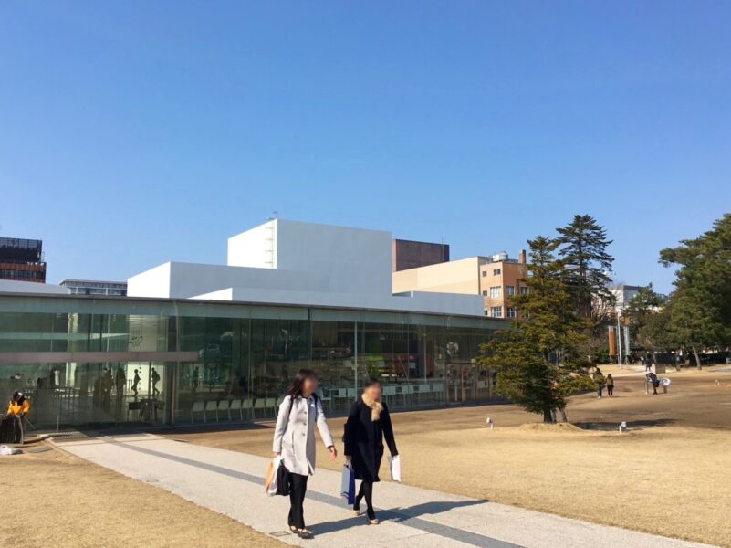 โลกแห่งศิลปะใจกลางเมือง