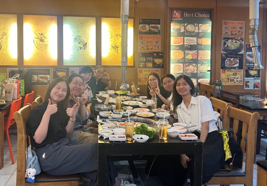 インターン生の送別会は焼肉で決まり