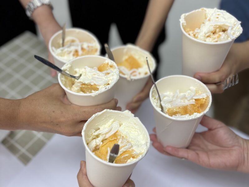 幸せいっぱいココナッツケーキ