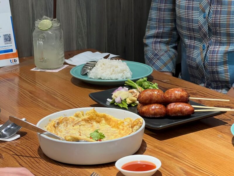 アクセス便利なタイレストラン