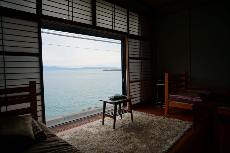 ปล่อยตัวปล่อยใจไปกับสายลม แสงแดด และท้องทะเลที่ Nagasaki House Burabura